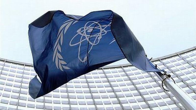 Пекин: САЩ, Великобритания и Австралия да не следват пътя на ядреното разпространение